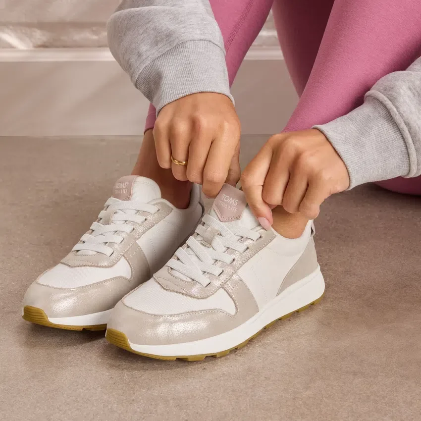 Kadın TRVL LITE Retro Runner Sneaker Kadın TRVL LITE Retro Runner Sneaker